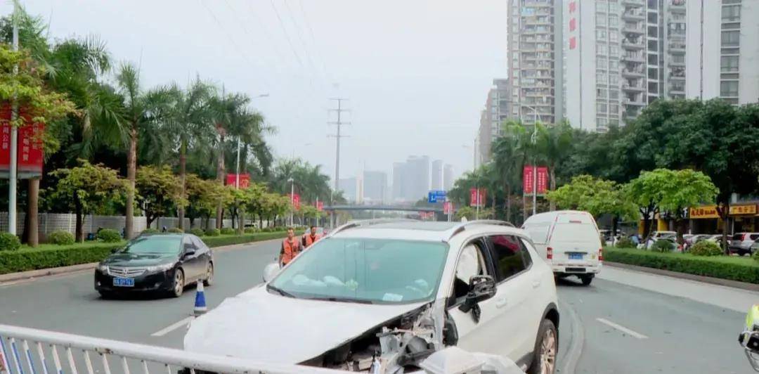 廣西車禍今日最新消息，事故現(xiàn)場(chǎng)直擊與后續(xù)關(guān)注，廣西車禍最新消息，現(xiàn)場(chǎng)直擊及后續(xù)關(guān)注