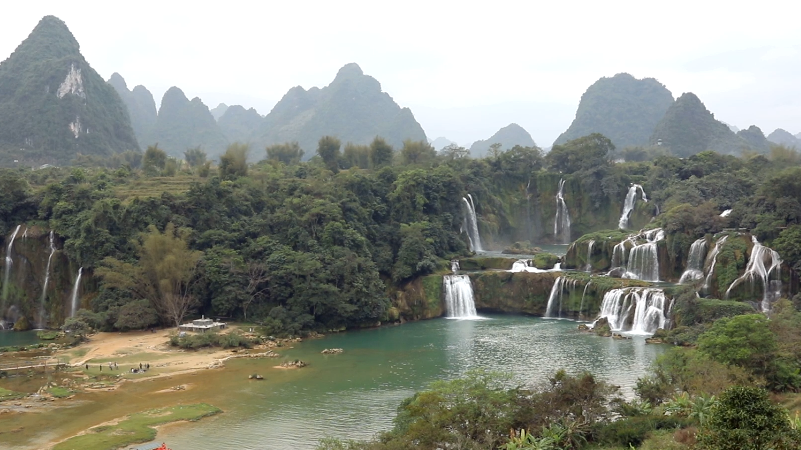 德天瀑布旅游攻略，探索壯美瀑布的絕佳體驗(yàn)，德天瀑布旅游攻略，探索壯美瀑布的絕佳體驗(yàn)之旅